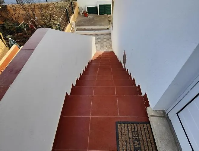 Blife Petrya Private Rooms At Faro Beach