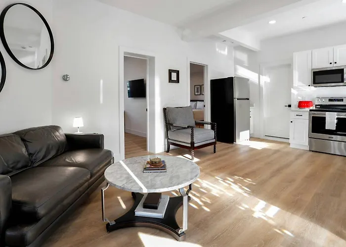 Harbor Haven, Apt #5, 3Br/2Ba