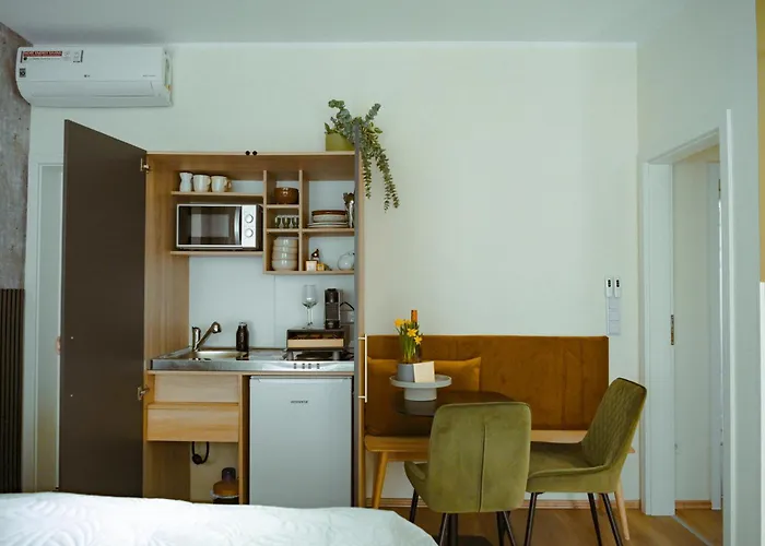 LUI CityApartment an der Weinstrasse - Boho Stil