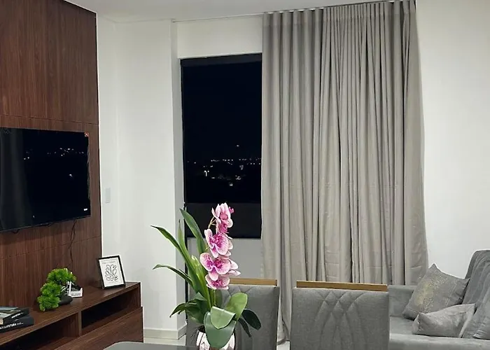 Apartmento Avenida Ceci Cunha