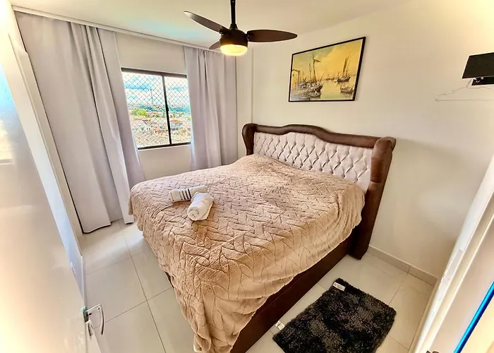 Apt Vista Magnifica, 2 garagens , 3 Quartos , 2 Banheiro , Varanda com Churrasqueira