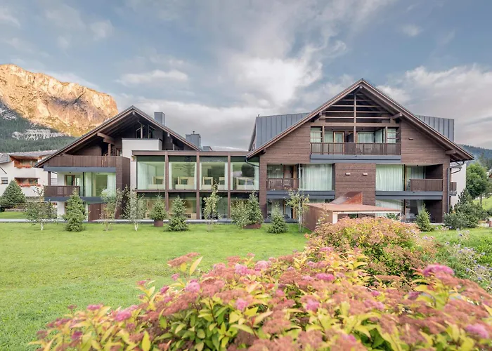 Noe Dolomite Residence
