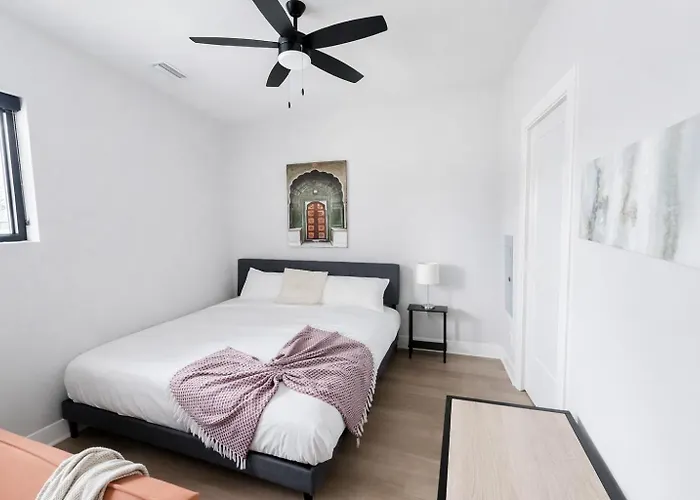 Sleepover 1Bd 1Ba Omaha Loft Apartments