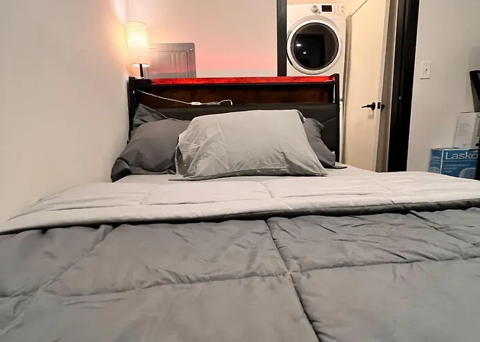Cozy Studio In Madison
