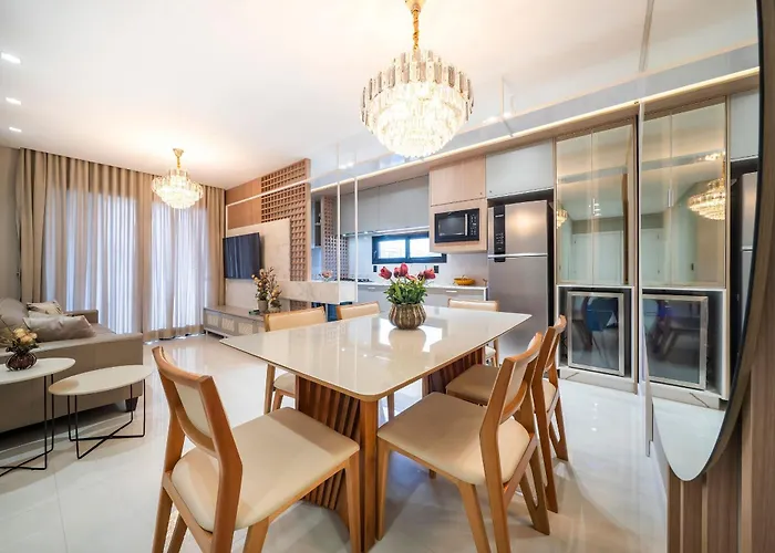 Apartamento alto padrão 2 suítes com piscina