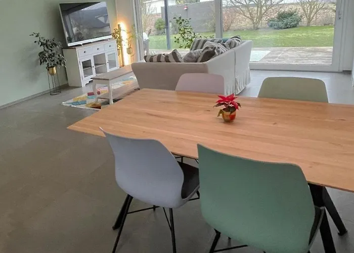 Bright Modern Apartment Ilsfeld