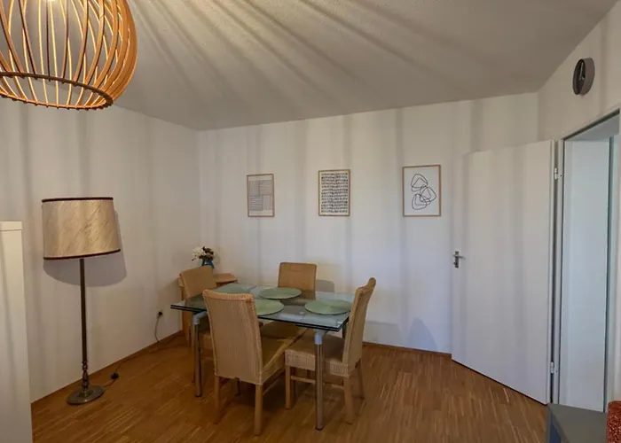 Beautiful Apartment With Skyline Views 70Qm
