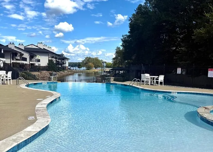 The Cove At Lake Hamilton