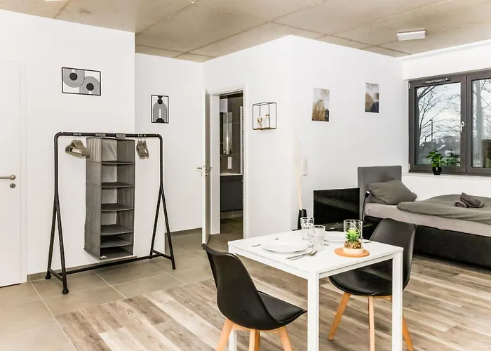 Stylish&Modern Monteur Studio near Kleve 2 Single Beds