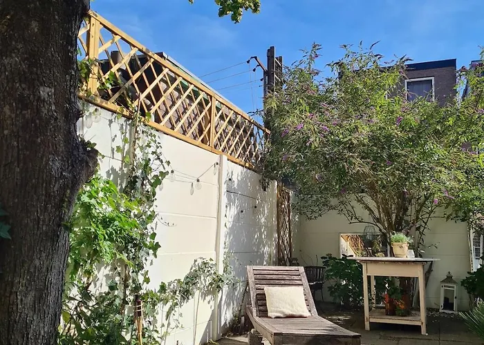 Spacious Creative Home Near Sea & Amsterdam