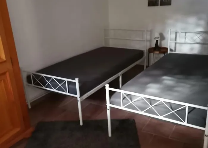 Appartement für 2 Personen Wohn und Schlafzimmer DuschBad Wi8