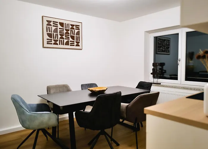 Spacious Family Apartment, Free Parking, 6 Guests