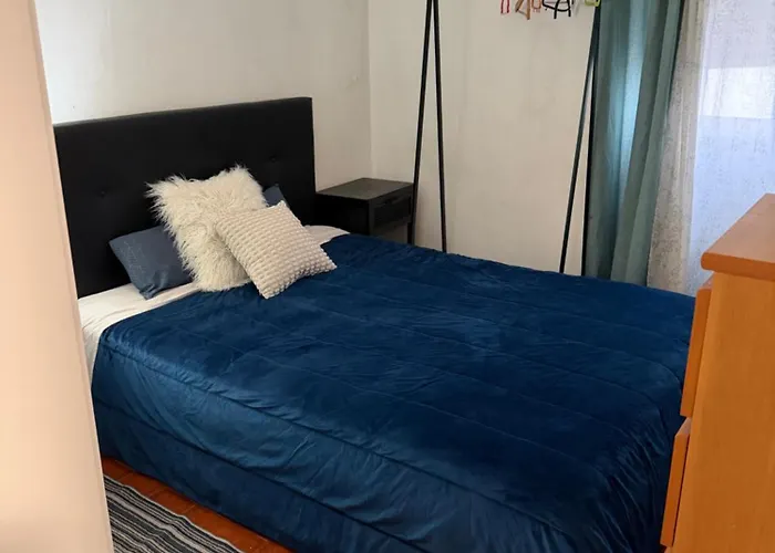 Quarto Em Apartamento