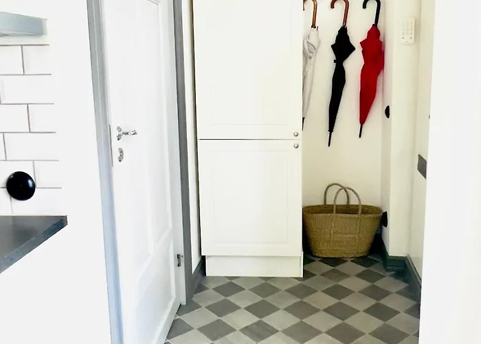 Studio 32