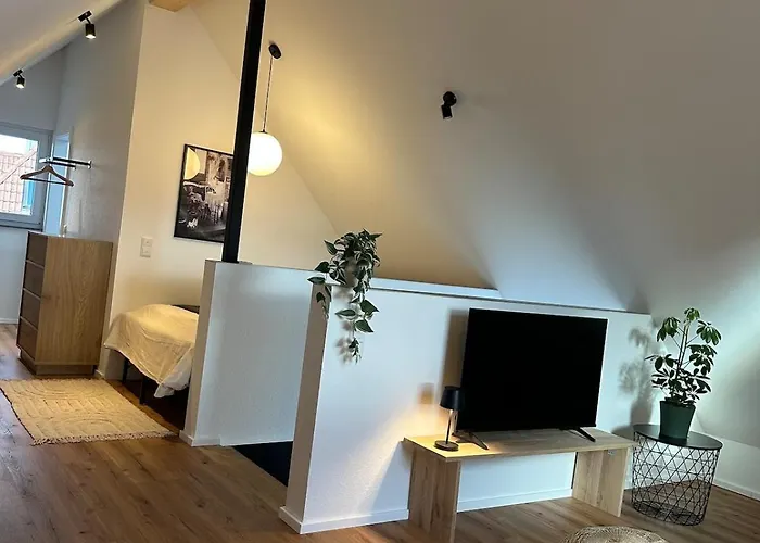 Großzügige Dachgeschosswohnung in Weingarten