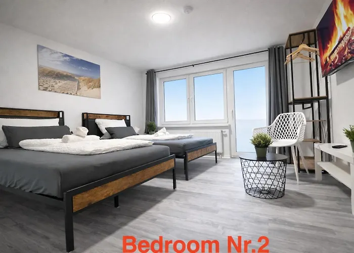Royale Business Suite with 4 Bedrooms&Parkplatz&Balkon, All Beds in large Size 120cm Netflix Premium, zentral zu Audi und Schwarz Gruppe
