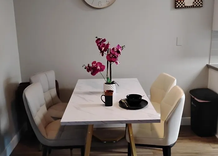 Cozy 2Bdr Beach Home