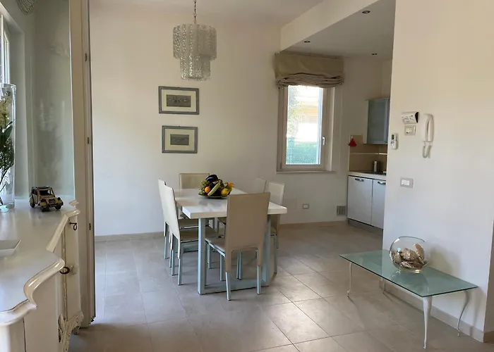 Casa Fiordaliso, A Green Oasis Near The Sea
