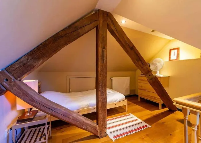 Historic Comfort & Place In Charming Damme