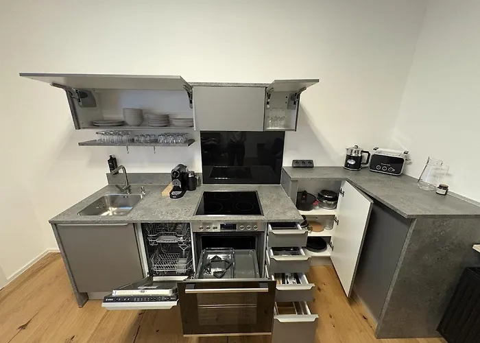 Große City Wohnung Rosenheim 4 Zimmer, 7 Betten