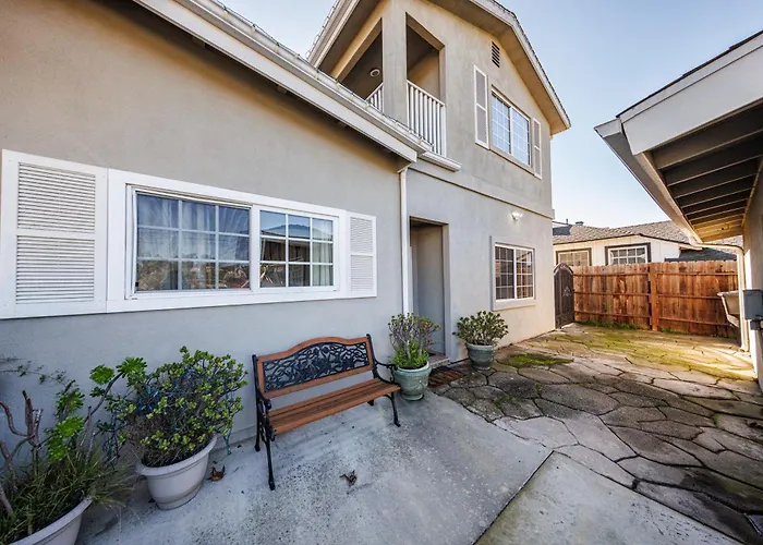 Welcoming & Spacious 2-Bedroom Guest Suite In Torrance 20 Minutes From Lax