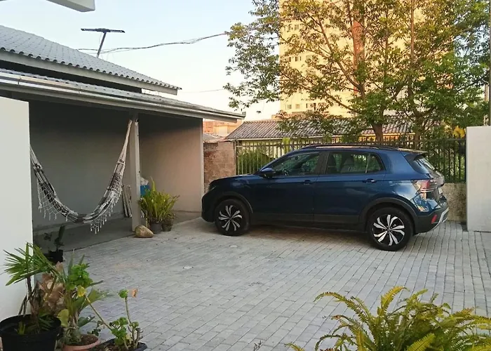 Apto Moderno a 700 metros da praia com varanda