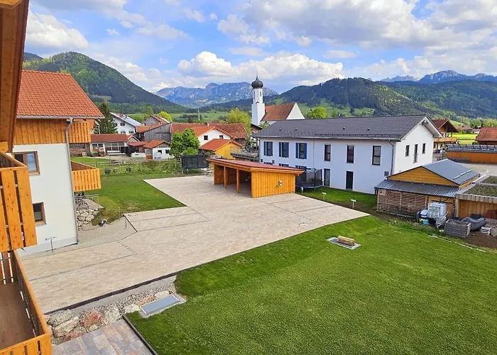 Ferienwohnungen Hipp - Bergblick und Wellness in Top Lage
