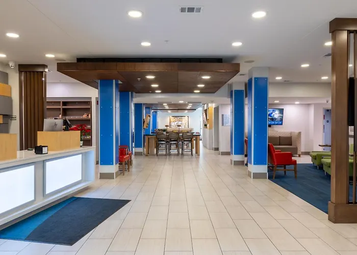 Holiday Inn Express & Suites Macon - I-475 By Ihg