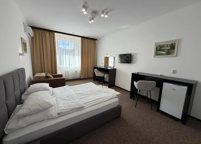 Erney Laz Hotel