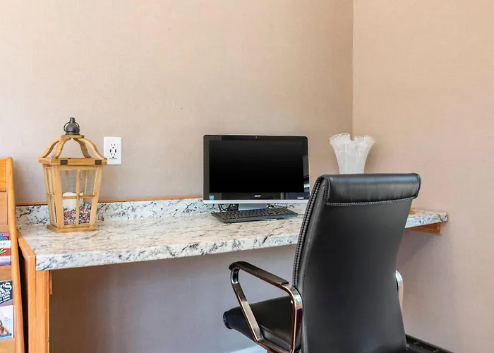 Casco Bay Hotel Portland Airport - Maine Mall, An Ascend Collection Hotel