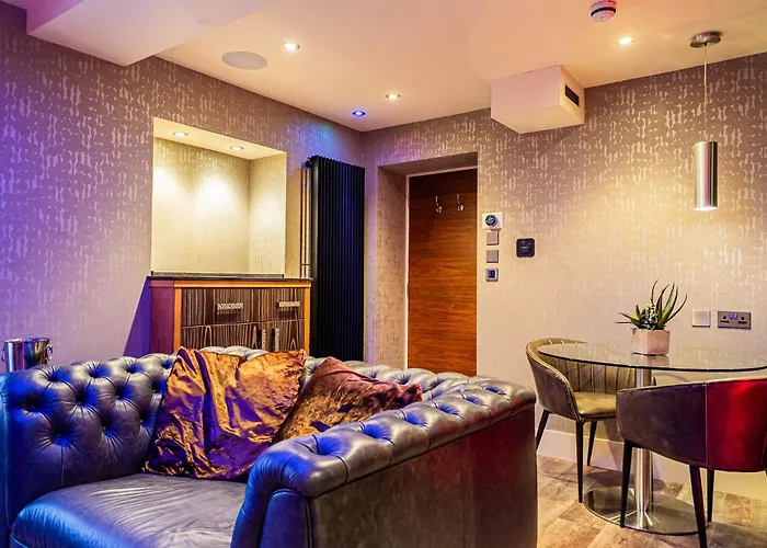 Church Suites By The Cranleigh Boutique