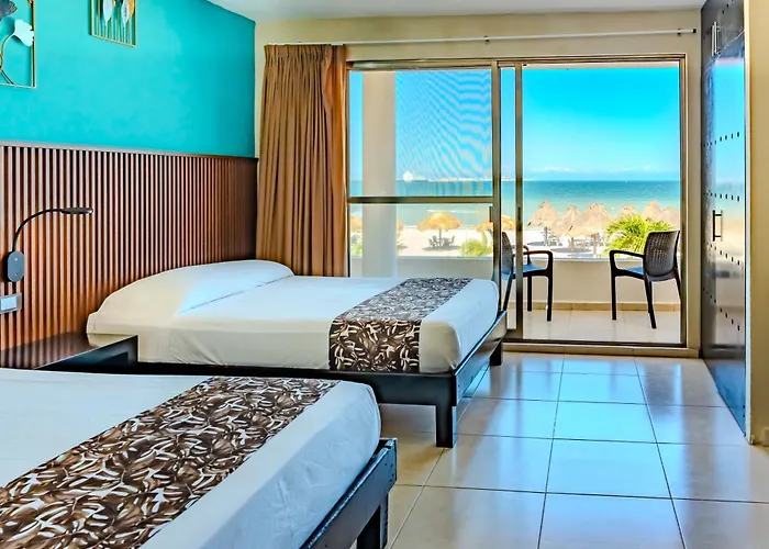 Hotel & Suites Domani