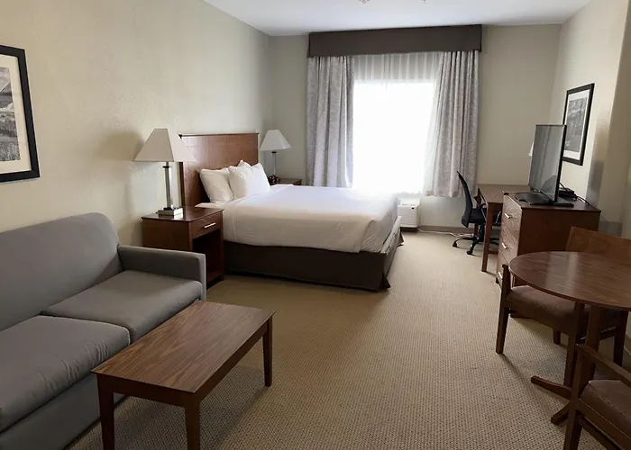 Super 8 By Wyndham Fort St. John Bc