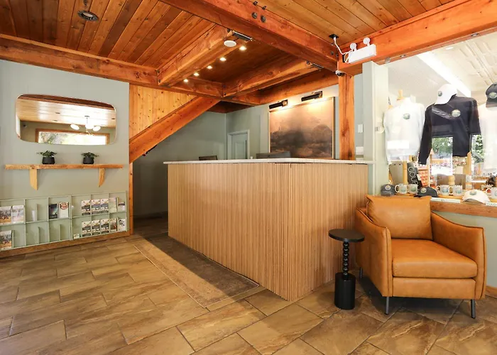 Bayshore Inn & Spa