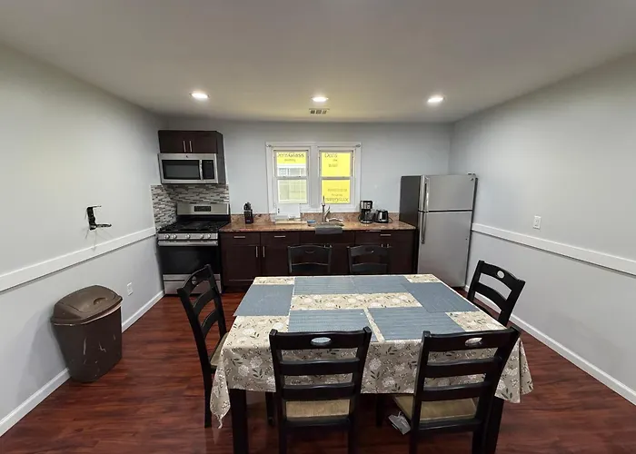 Jd Apartment And House
