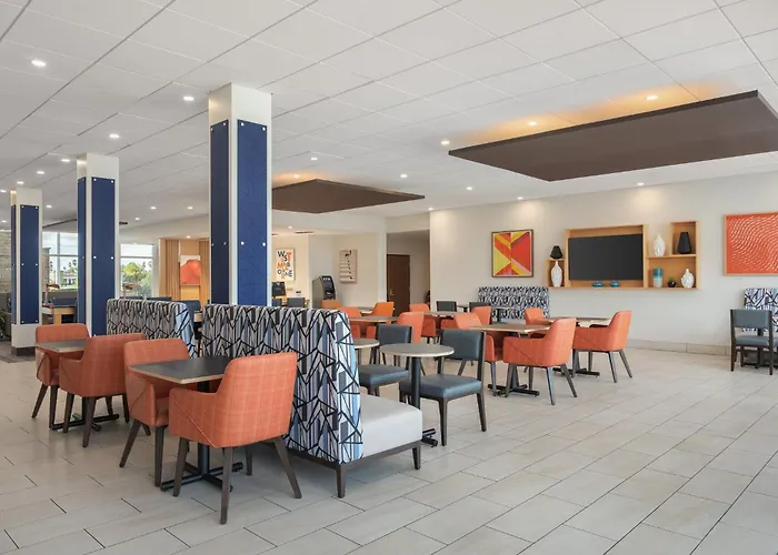 Holiday Inn Express Melbourne West By Ihg