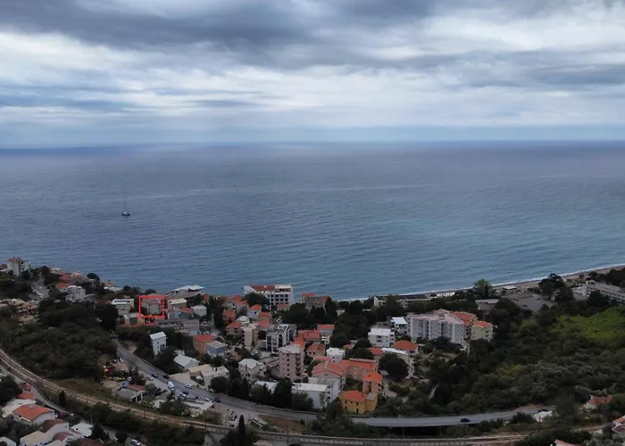 Apartments Djulija