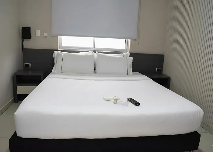 Hotel Doral Inn