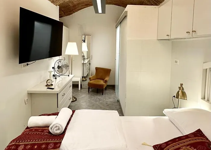 Ars Longa Apartments