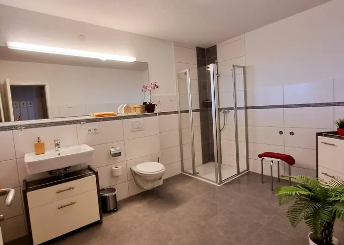 Ferienwohnung 2 Pers 65qm, schöne ruhige Südhanglage mit herrl Aussicht