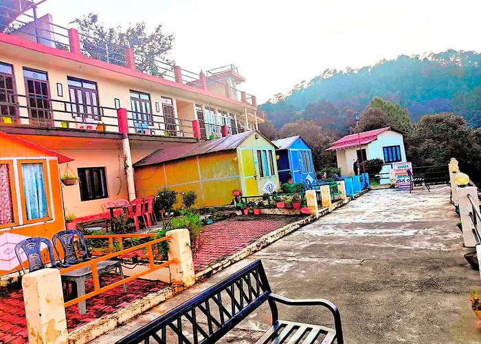 Himvadi Resorts Kausani