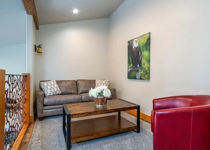 4 King Beds W Ensuites Double The Living Space!