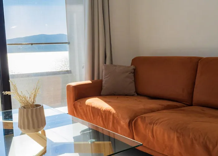 Ideal Sea View Apartment