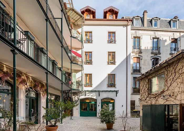Hotel La Cour Du 6
