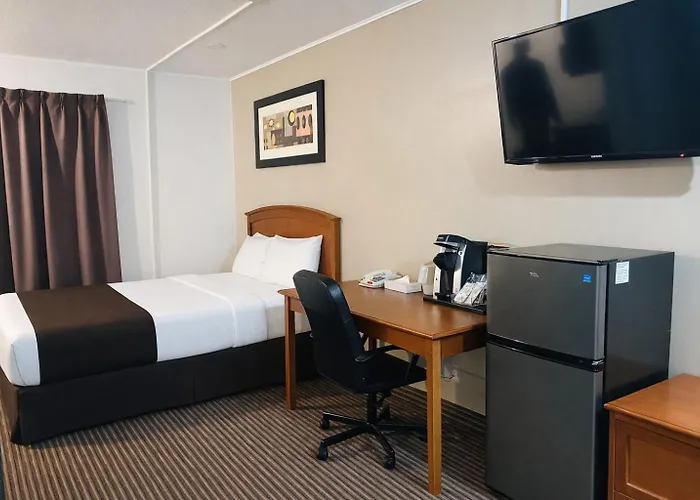 Northern Lights Inn & Suites