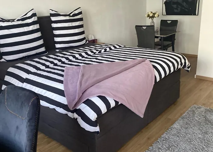 New komplett möblierte Wohnung-Zentral