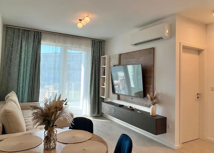 Szemesbay Apartment By Bltn