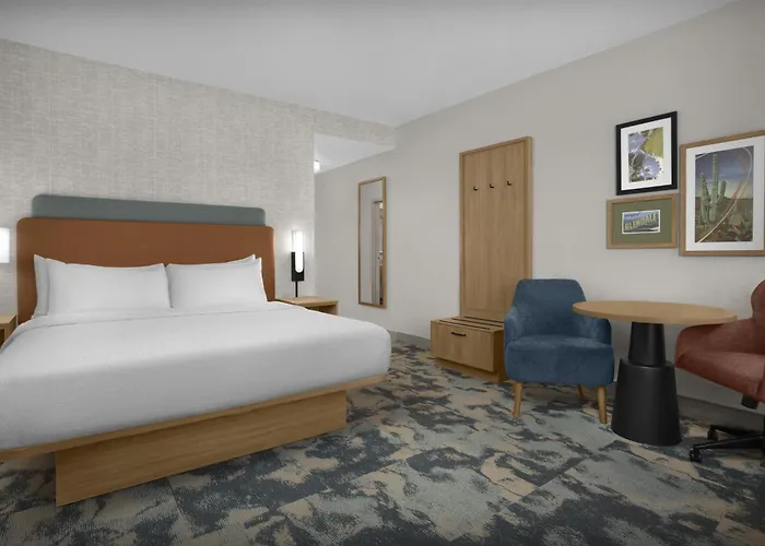 Hampton Inn & Suites Phoenix Glendale-Westgate