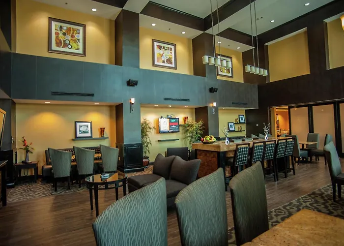 Hampton Inn & Suites Palestine
