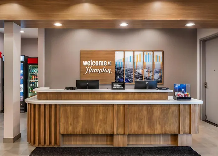 Hampton Inn & Suites Riverside/Corona East